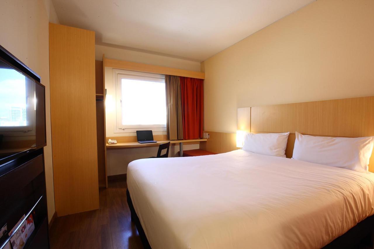 ไอบิส บัวโนสไอเรส โอเบลิสโก Hotel ภายนอก รูปภาพ
