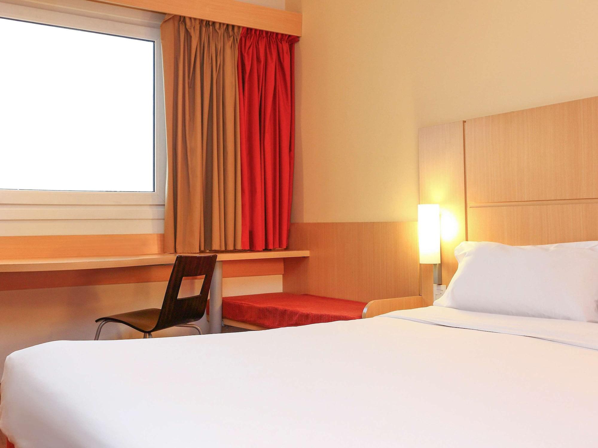 ไอบิส บัวโนสไอเรส โอเบลิสโก Hotel ภายนอก รูปภาพ
