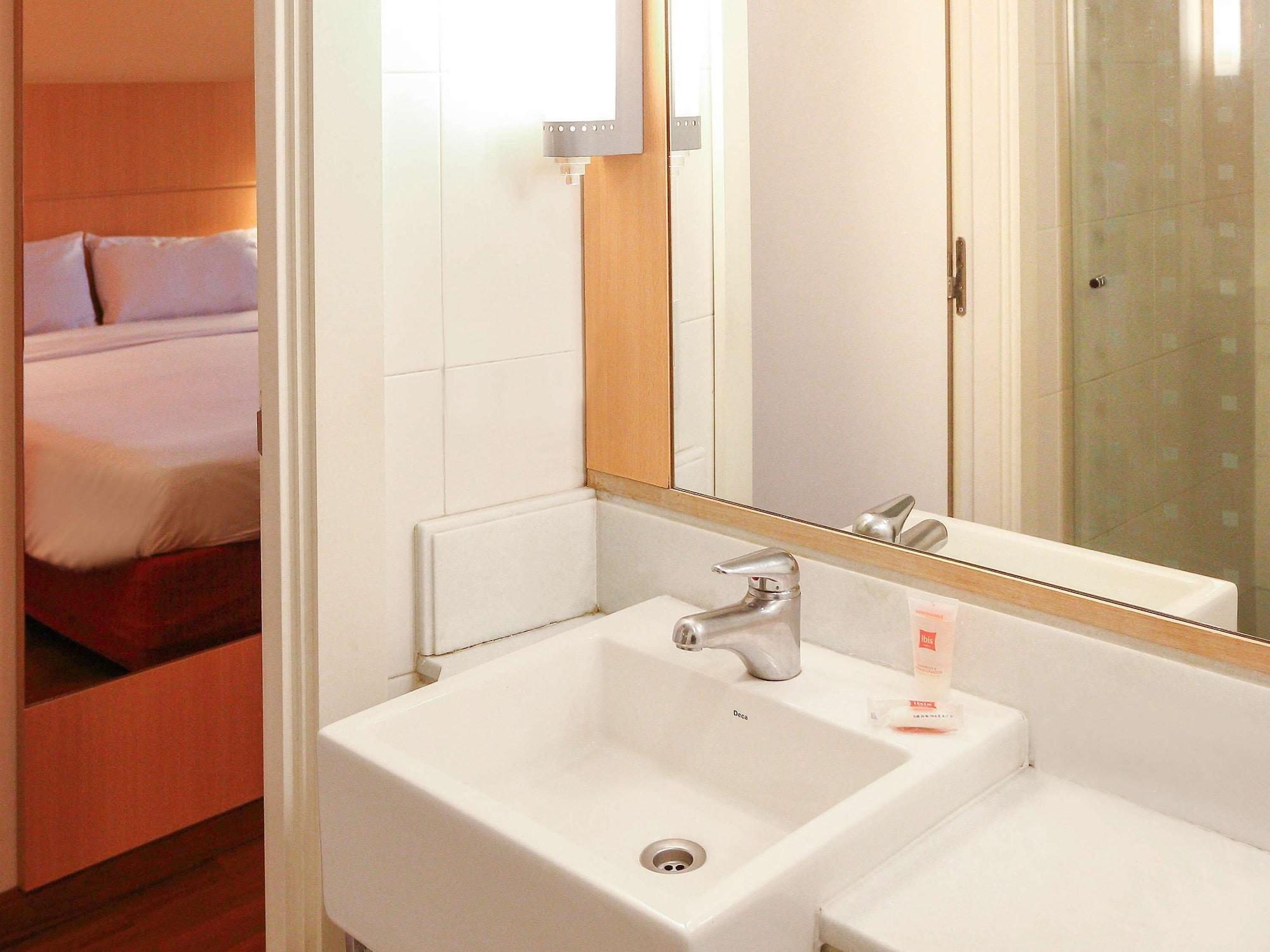 ไอบิส บัวโนสไอเรส โอเบลิสโก Hotel ภายนอก รูปภาพ