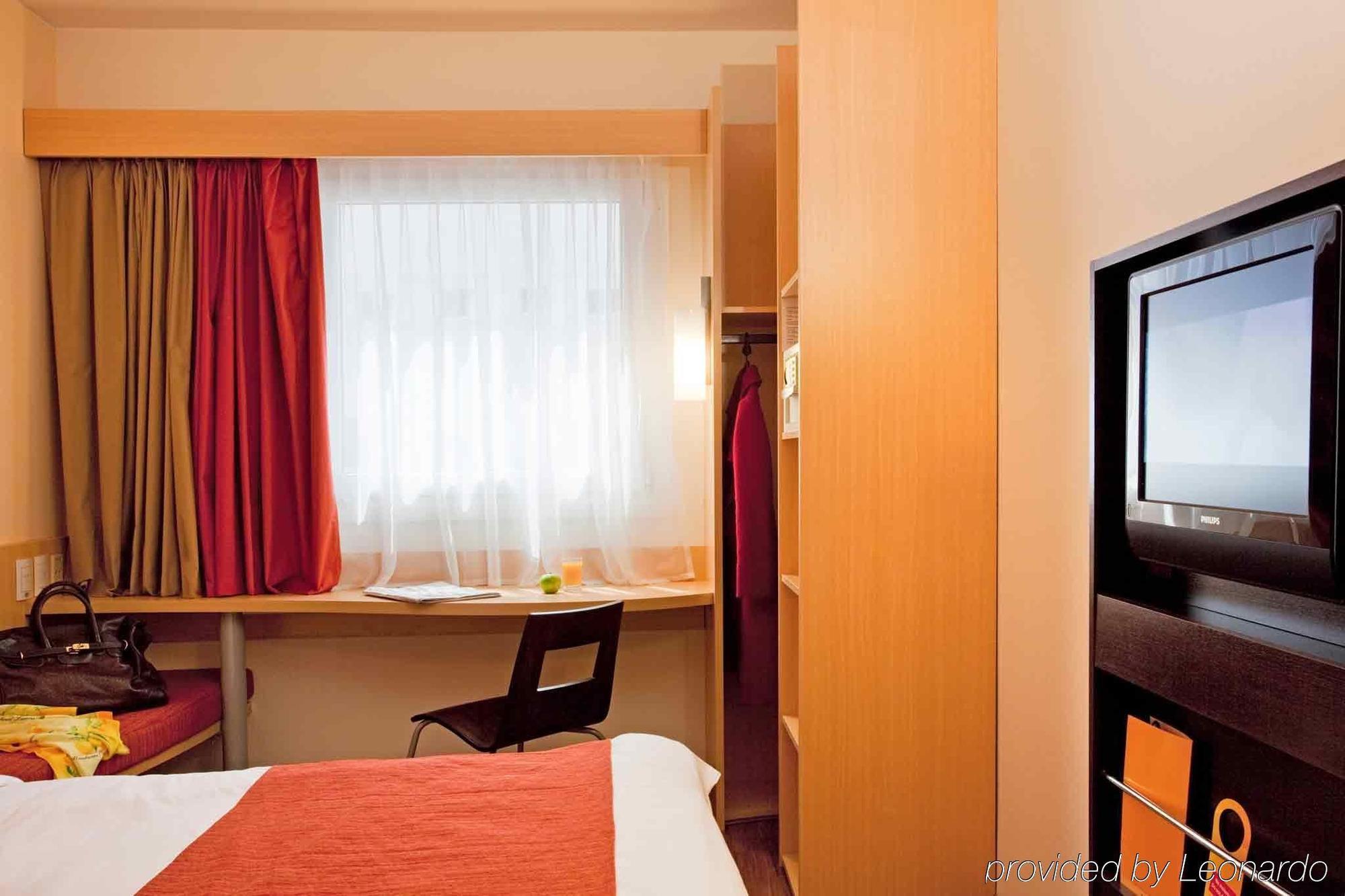 ไอบิส บัวโนสไอเรส โอเบลิสโก Hotel ภายนอก รูปภาพ
